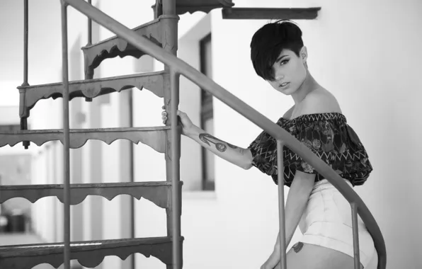 Girl, Ladder, Tattoo, Giorgia Soleri