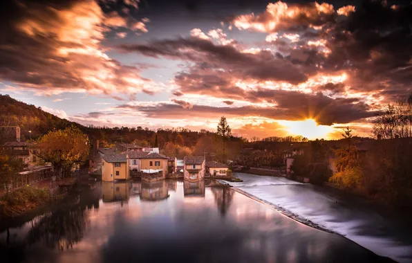 Autumn, the city, lake, Italy, Verona, Valeggio sul Mincio