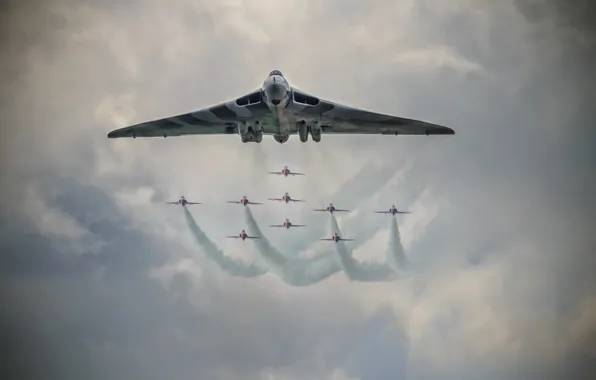 Picture aircraft, Red Arrows, Vulcan Bomber