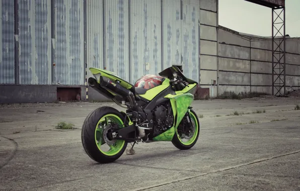 Wallpaper asphalt, strip, green, motorcycle, green, yamaha, rear view ...