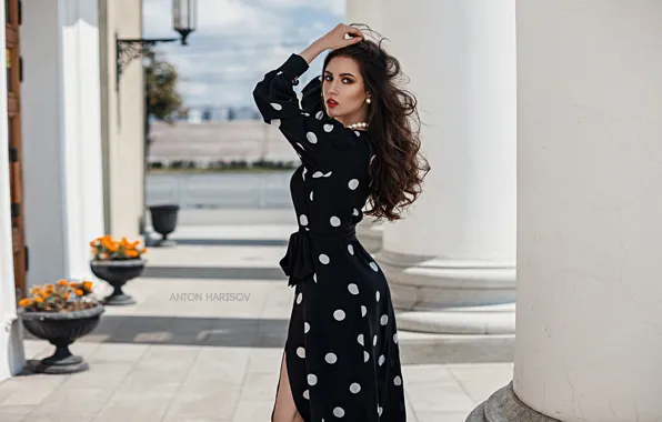 Picture girl, pose, dress, columns, polka dot, Anton Kharisov, Maria Bashmakov