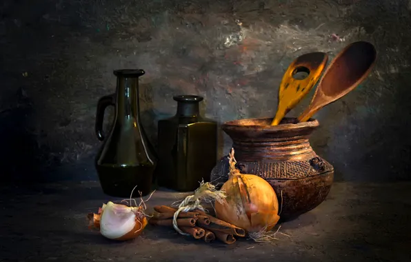 Bow, bottle, pitcher, still life, cinnamon, A French kitchen