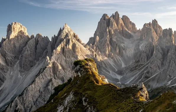 Italy, Dolomite Alps, Mountainscape, Mordor on a sunny day