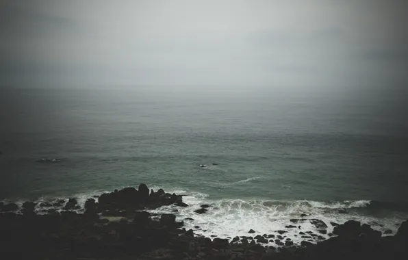 Sea, wave, fog, stones, horizon