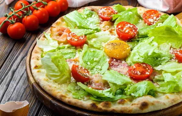 Greens, tomatoes, Pizza