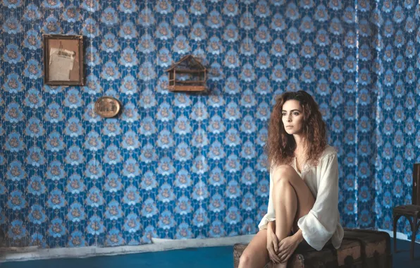 Pose, Wallpaper, wall, model, portrait, makeup, hairstyle, chair