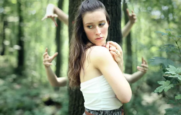 Picture girl, tree, hands, paranoia