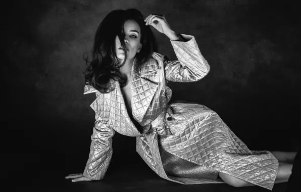 Black and white, singer, Victoria Dayneko