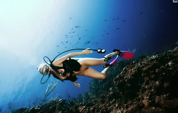 Girl, fish, the ocean, scuba diver