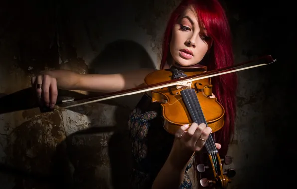 Picture girl, violin, the game, Violin