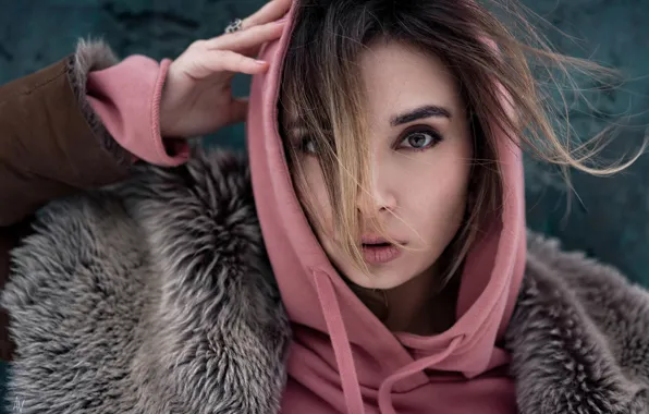 Look, pose, model, hand, portrait, makeup, hairstyle, hood