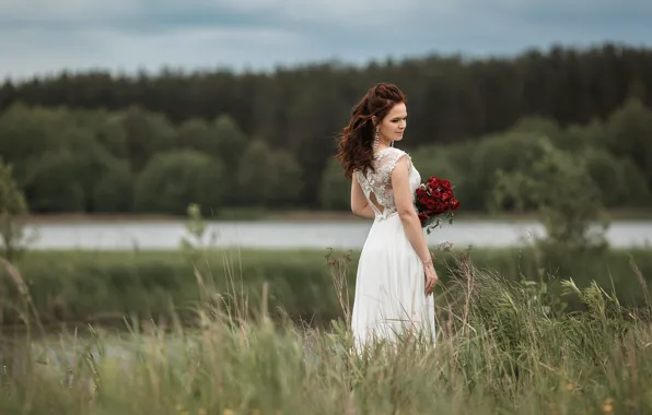 Picture girl, nature, pose, back, bouquet, dress, brunette, the bride