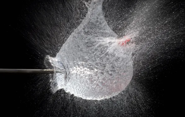 Water, the explosion, movement