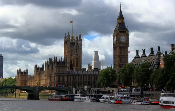 Picture England, London, Big Ben, promenade, clock tower, the river Thames, pleasure steamers, Westminster bridge