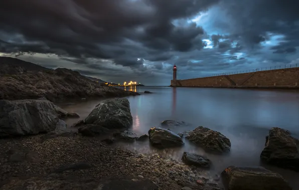 Picture sea, night, lighthouse