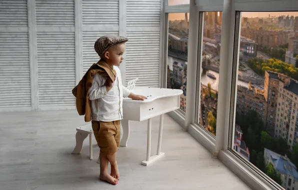 Picture pose, Windows, barefoot, boy, piano, child, barefoot, Vadim Mironov