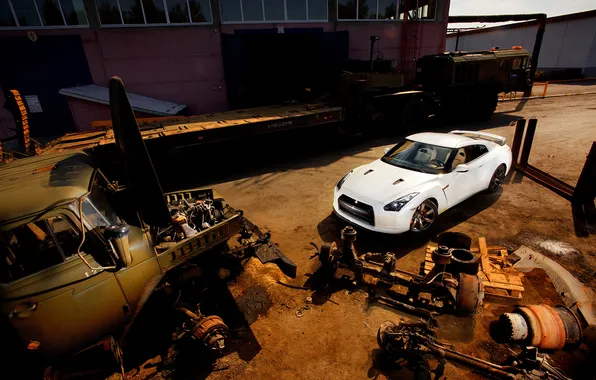 White, plant, truck, abandoned, Nissan, spare parts, gtr, Ural