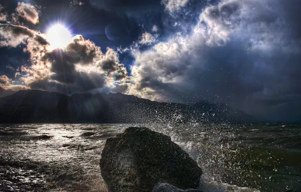 Picture STONE, WATER, The OCEAN, The SKY, DROPS, The SUN, CLOUDS, SQUIRT
