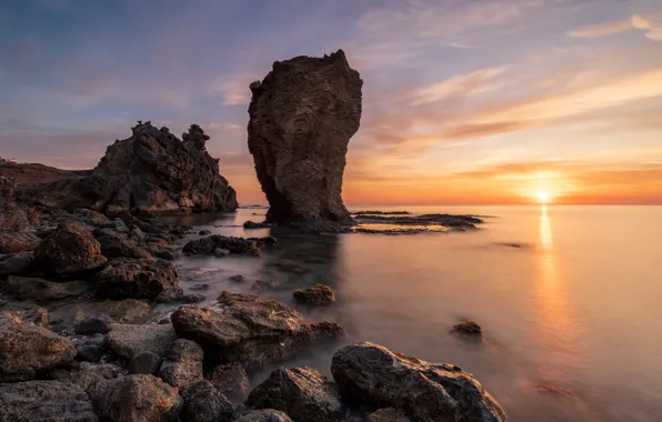 Picture sea, clouds, sunset, stones, rocks, dawn, shore