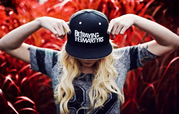 Grass, girl, pose, background, t-shirt, blonde, cap, bokeh