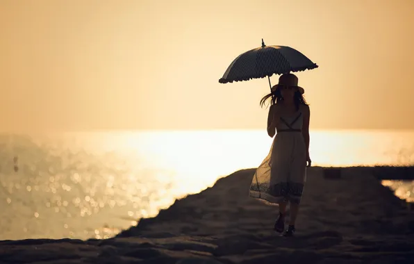 Picture girl, the evening, umbrella