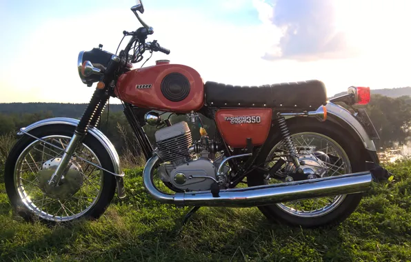 Planet Sports, Soviet motorcycles, IL