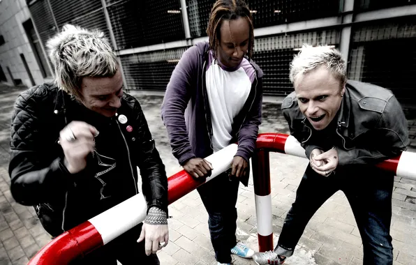 Picture band, the prodigy, keith flint, liam howlett, maxim