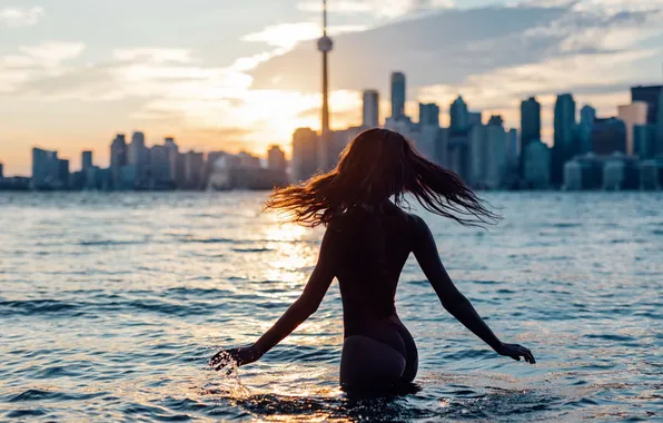 HAIR, The CITY, FIGURE, HOME, SWIMSUIT, SILHOUETTE, Canada, TORONTO