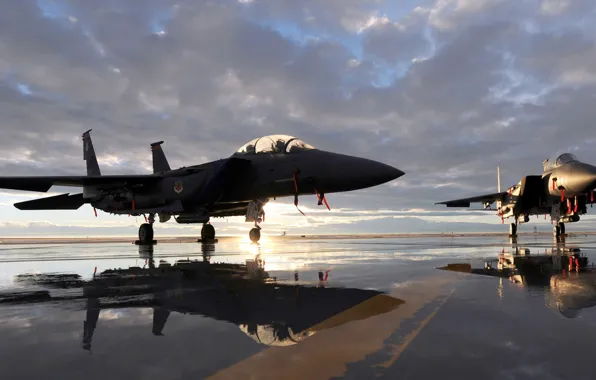 Reflection, the airfield, UNITED STATES AIR FORCE, Douglas, McDonnell, F-15E, Strike Eagle, American double fighter-bomber