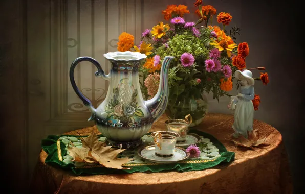 Picture autumn, leaves, bouquet, Cup, figurine, pitcher, marigolds, asters
