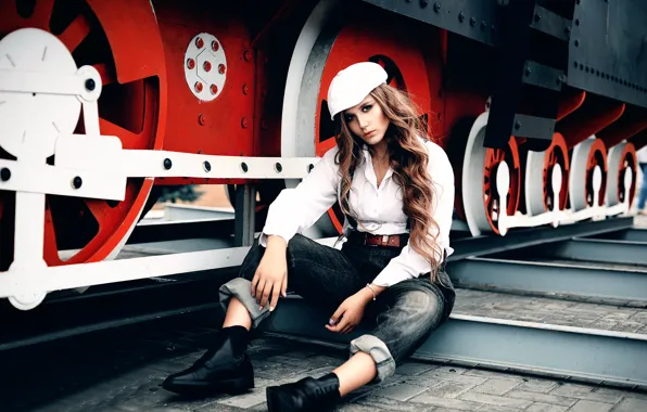 Girl, the engine, shoes, cap, Daria Saiko
