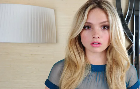 Wallpaper look, makeup, actress, hair, Natalie Alyn Lind, Natalie Elin