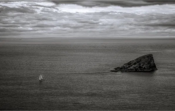 Picture sea, clouds, shore, stone, sailboat, horizon