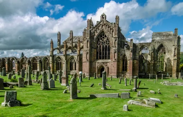 Clouds, Scotland, cemetery, the heart of Robert the Bruce, of Melrose Abbey