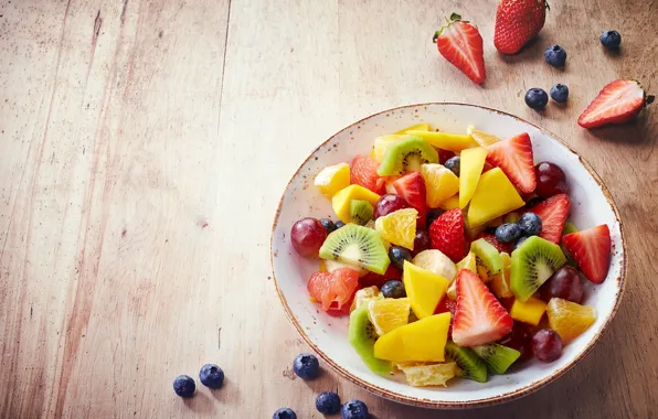 Kiwi, blueberries, strawberry, plate, grapes, fruit, peach, salad