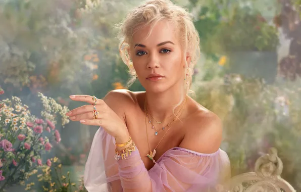 Look, girl, decoration, flowers, face, portrait, singer, beautiful