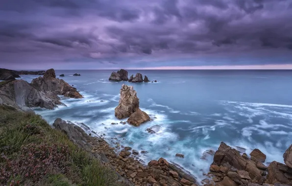 Sea, the sky, rocks, excerpt, province, Cantabria, Northern Spain
