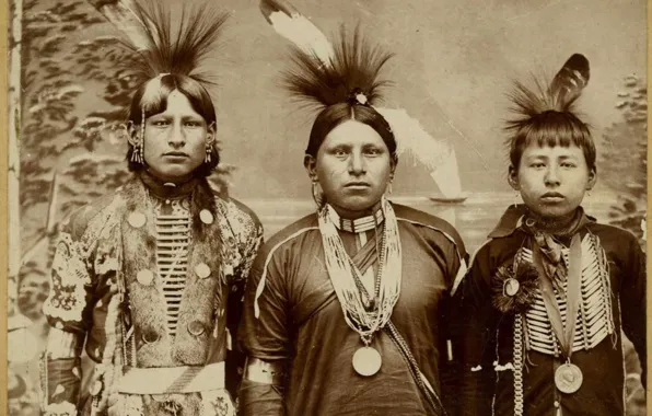 Picture American, Three, Native American, Native, Three Young, American Men