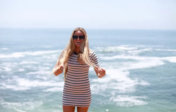 Picture sea, summer, girl, joy, smile