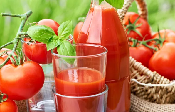 Basket, bottle, juice, glasses, tomatoes, tomato