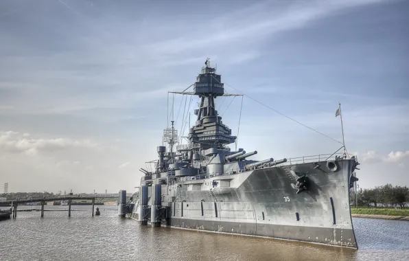 Picture weapons, ship, pier, USS Texas (BB-35)