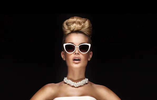 Girl, model, glasses, hairstyle, pearl, beads, shoulders