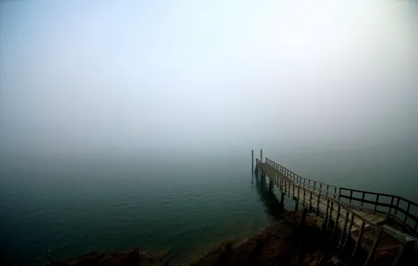 Picture fog, pier