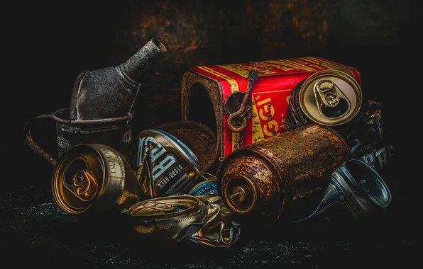 Garbage, rust, banks