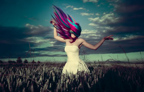 HAIR, HORIZON, The SKY, FIELD, CLOUDS, DRESS, COLOR, MOOD