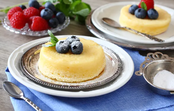 Berries, powdered sugar, souffle, lemon, Iryna Melnyk