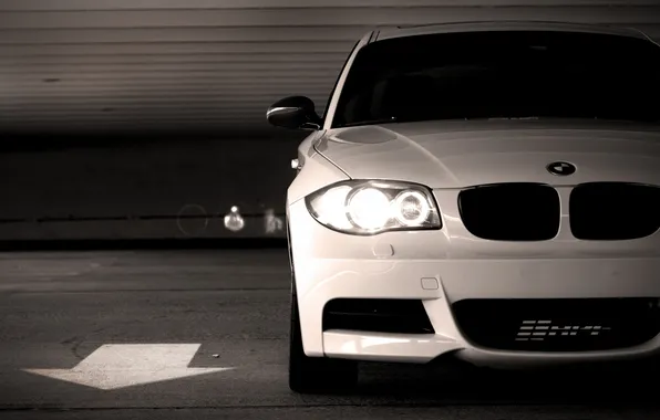 Picture city, bmw, cars, auto, cars walls, 135i, Parking, Wallpapers auto