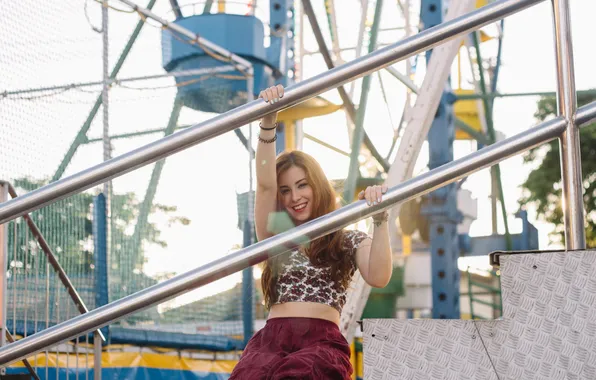 Girl, pose, smile, attrazioni