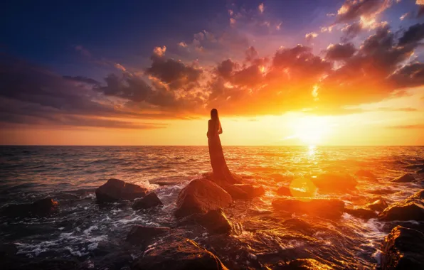 STONES, SEA, HORIZON, The OCEAN, The SKY, CLOUDS, DRESS, MOOD