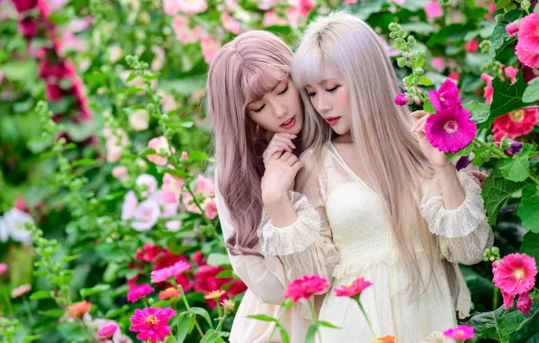 Summer, flowers, pose, smile, girls, together, hands, makeup